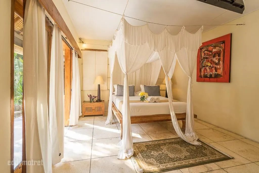 Tropical 3Br Villa In The Heart Of Seminyak