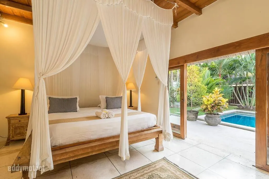 Tropical 3Br Villa In The Heart Of Seminyak سمينياك